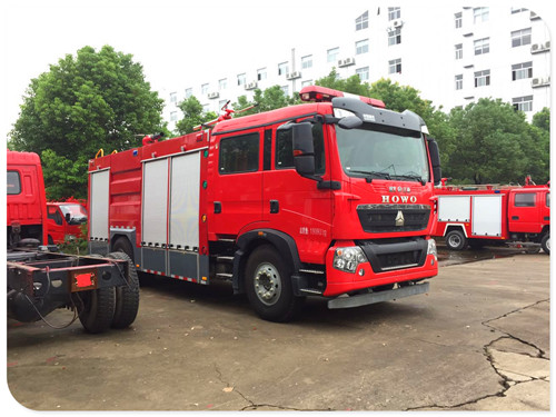 干粉水联用消防车 微信图片_20170908095333.jpg