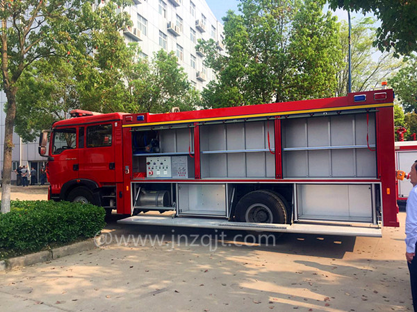 重汽洗消消防车 微信图片_20180407075127.jpg