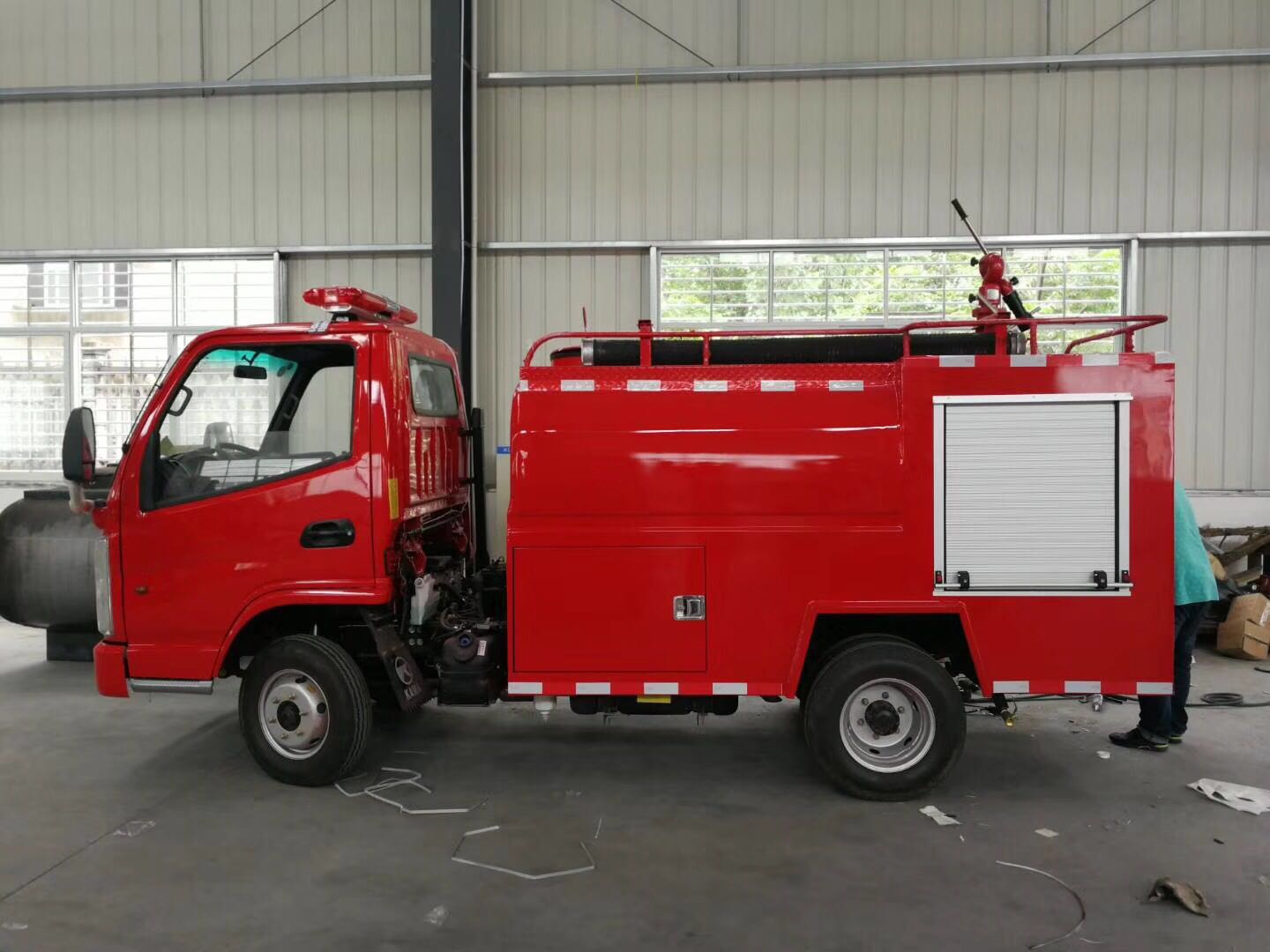 东风多利卡消防洒水车 365199586313045656.jpg