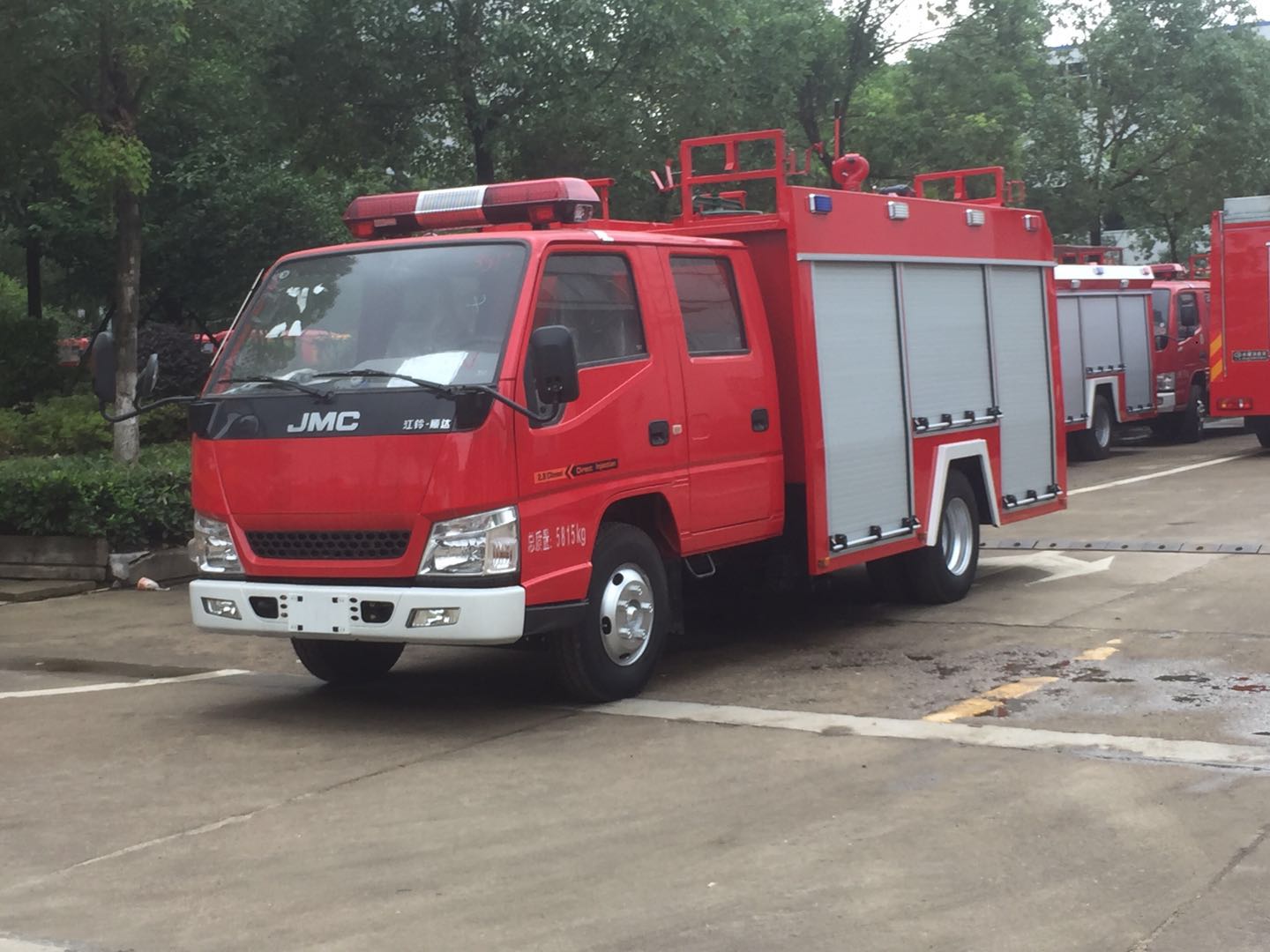 江冷顺达水罐消防车 115419331795340558.jpg