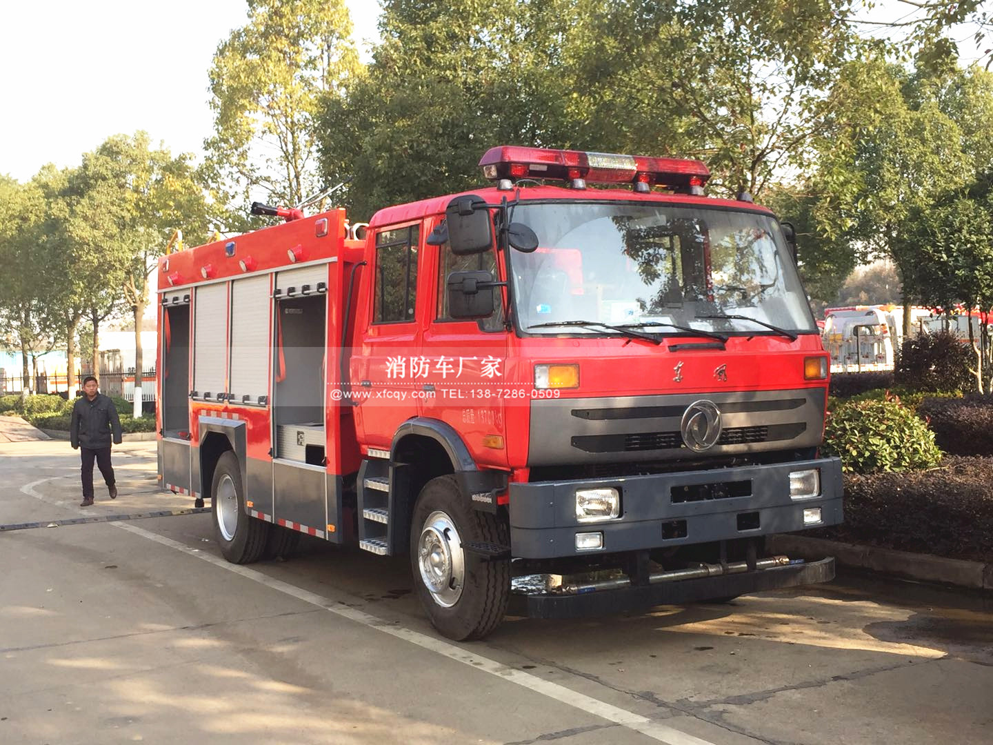 东风专底水罐消防车 903093114743170660.jpg