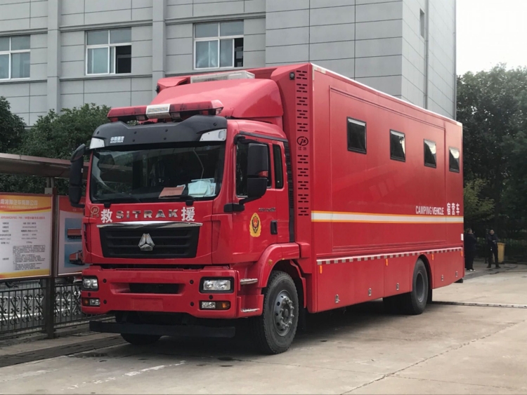 重汽汕德卡后勤保障消防车 49a8e139fe36b32abb23e3eebac18c37.jpg