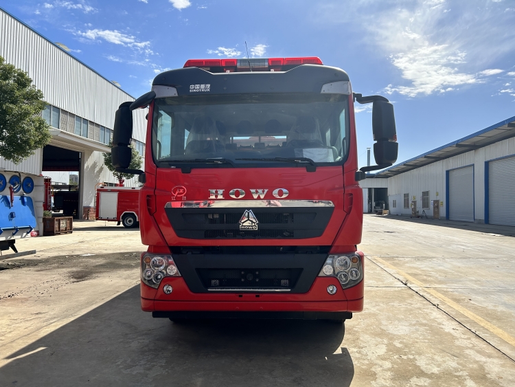 消防车图片 ecff382fa0a1091f30f179a0c3de7365.jpg